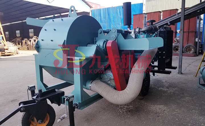 移動(dòng)式木材粉碎機(jī) 移動(dòng)式木材粉碎機(jī)